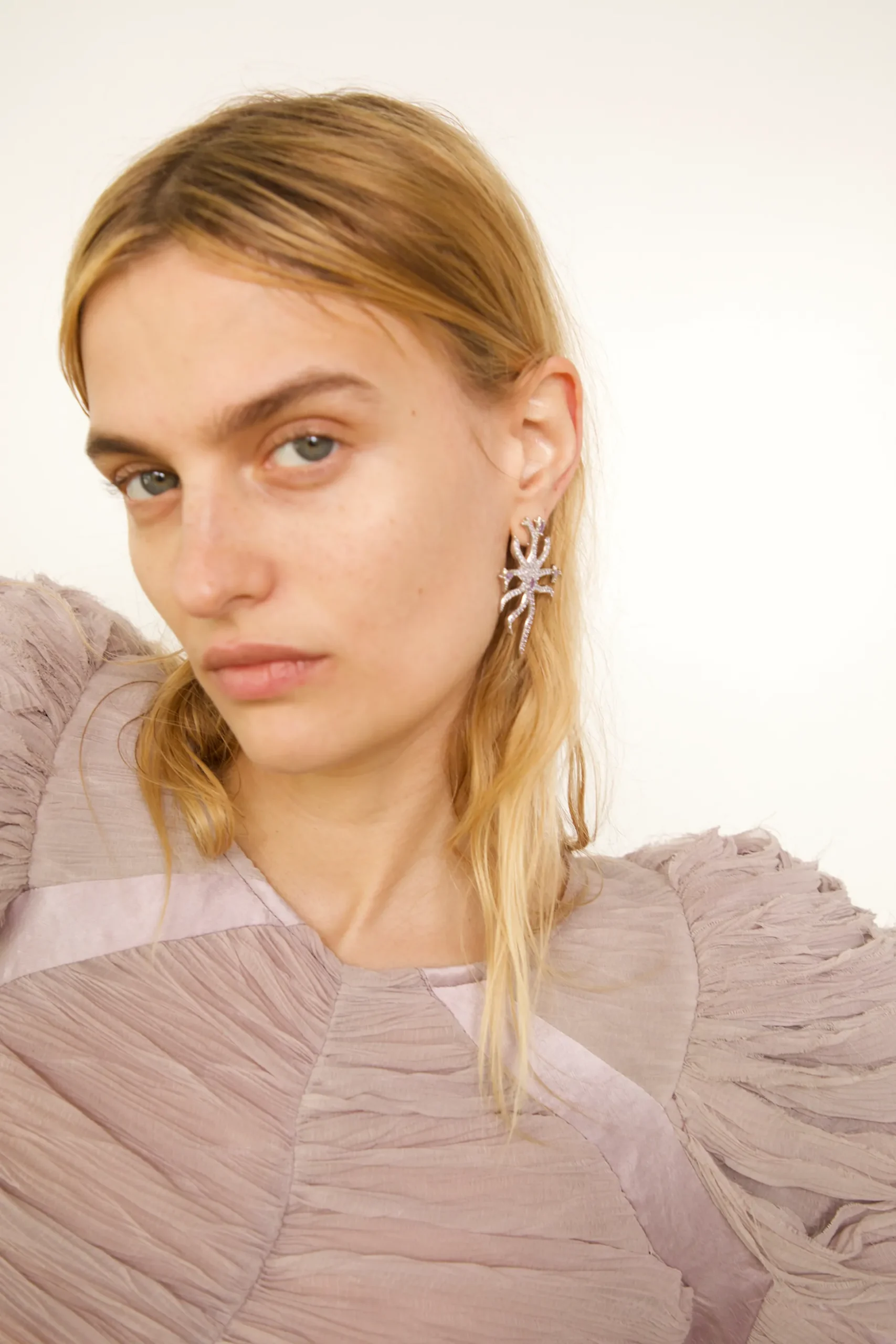 soft_pink_emerald_etoile_earrings_2.webp Earrings | Collina Strada SOFT PINK EMERALD ETOILE EARRINGS